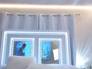 adafontaine18's Live Sex Cam Show
