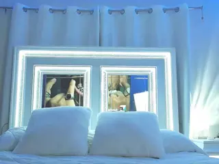adafontaine18's Live Sex Cam Show