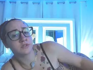 adafontaine18's Live Sex Cam Show