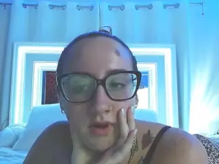 adafontaine18's Live Sex Cam Show