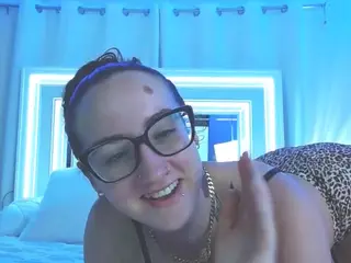 adafontaine18's Live Sex Cam Show