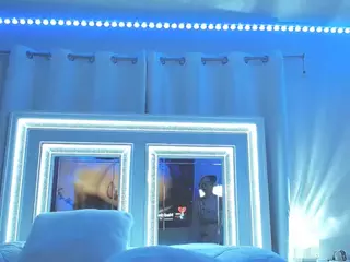 adafontaine18's Live Sex Cam Show