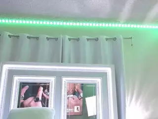 adafontaine18's Live Sex Cam Show