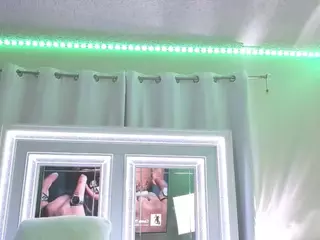 adafontaine18's Live Sex Cam Show