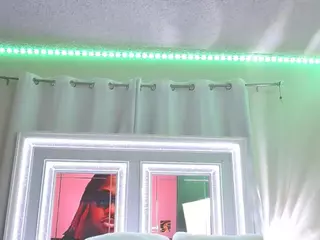 adafontaine18's Live Sex Cam Show