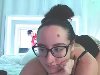 adafontaine18's Live Sex Cam Show