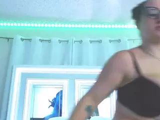 adafontaine18's Live Sex Cam Show