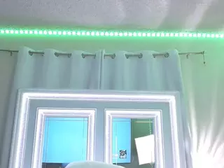 adafontaine18's Live Sex Cam Show