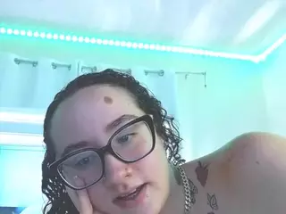 adafontaine18's Live Sex Cam Show