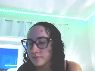 adafontaine18's Live Sex Cam Show