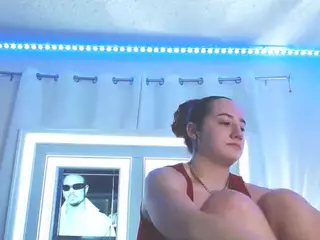 adafontaine18's Live Sex Cam Show