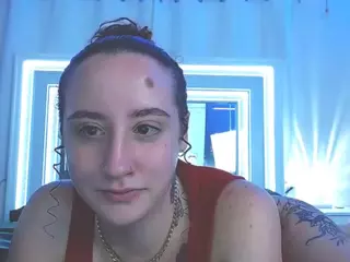 adafontaine18's Live Sex Cam Show