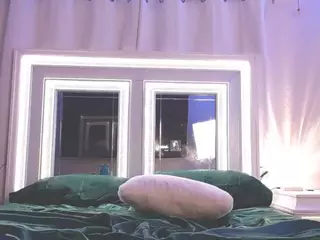adafontaine18's Live Sex Cam Show