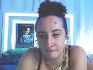 adafontaine18's Live Sex Cam Show