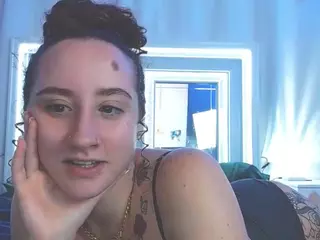 adafontaine18's Live Sex Cam Show