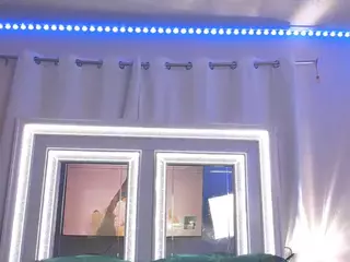 adafontaine18's Live Sex Cam Show
