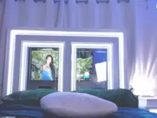 adafontaine18's Live Sex Cam Show