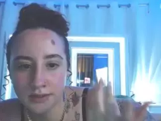 adafontaine18's Live Sex Cam Show