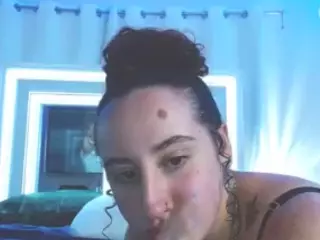 adafontaine18's Live Sex Cam Show