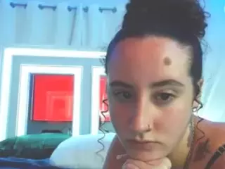 adafontaine18's Live Sex Cam Show