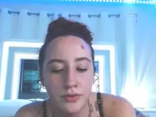 adafontaine18's Live Sex Cam Show