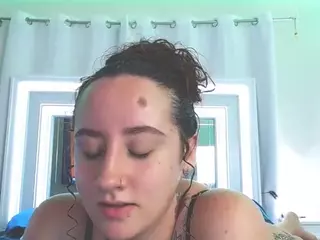 adafontaine18's Live Sex Cam Show