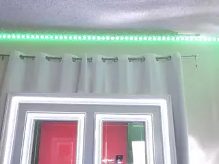 adafontaine18's Live Sex Cam Show
