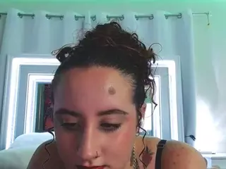 adafontaine18's Live Sex Cam Show
