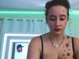 adafontaine18's Live Sex Cam Show