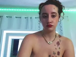adafontaine18's Live Sex Cam Show