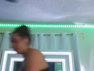 adafontaine18's Live Sex Cam Show