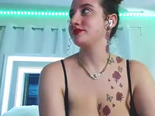 adafontaine18's Live Sex Cam Show