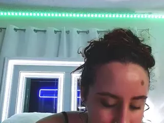 adafontaine18's Live Sex Cam Show