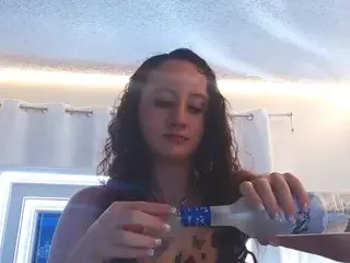 adafontaine18's Live Sex Cam Show