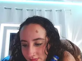 adafontaine18's Live Sex Cam Show