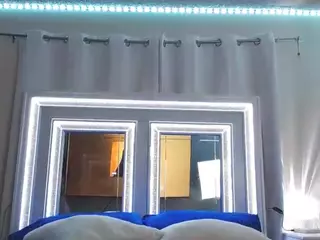 adafontaine18's Live Sex Cam Show