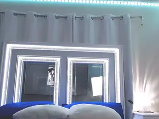 adafontaine18's Live Sex Cam Show
