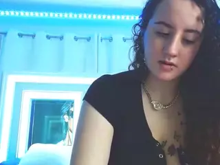 adafontaine18's Live Sex Cam Show