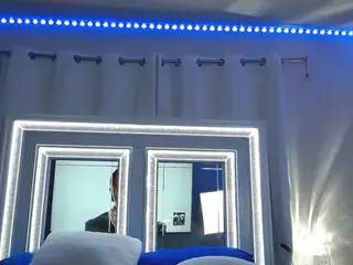 adafontaine18's Live Sex Cam Show