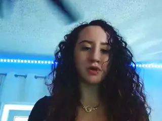 adafontaine18's Live Sex Cam Show