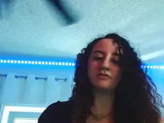adafontaine18's Live Sex Cam Show