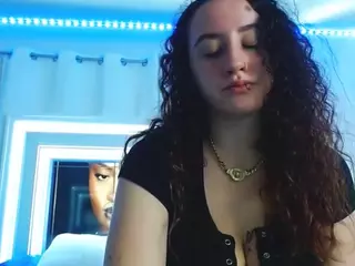 adafontaine18's Live Sex Cam Show