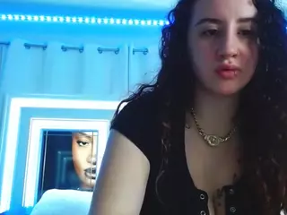 adafontaine18's Live Sex Cam Show