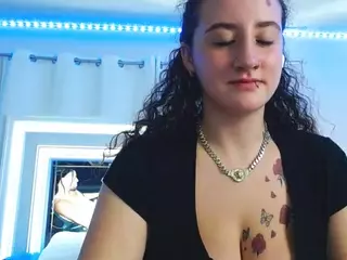 adafontaine18's Live Sex Cam Show