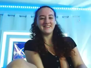 adafontaine18's Live Sex Cam Show