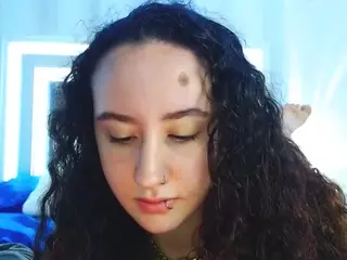 adafontaine18's Live Sex Cam Show