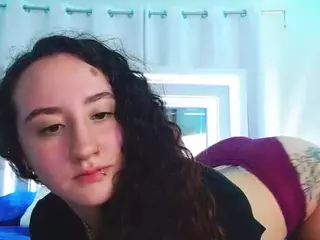 adafontaine18's Live Sex Cam Show