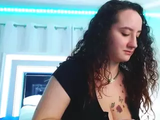adafontaine18's Live Sex Cam Show