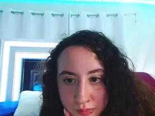 adafontaine18's Live Sex Cam Show