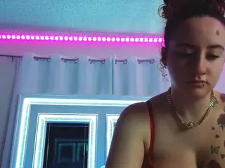 adafontaine18's Live Sex Cam Show